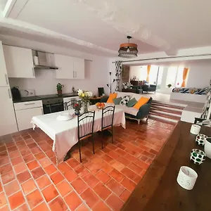 Bel Avec Patio En Cœur De Appartement